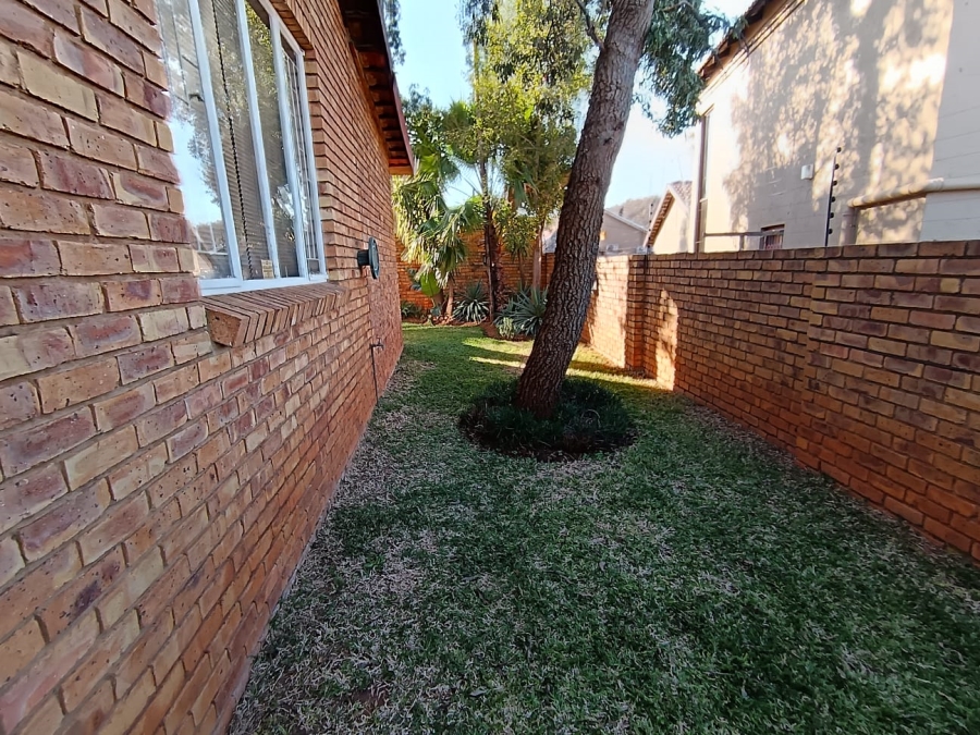 3 Bedroom Property for Sale in Safari Gardens North West